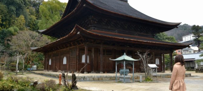 原爆ドームと不動院金堂
